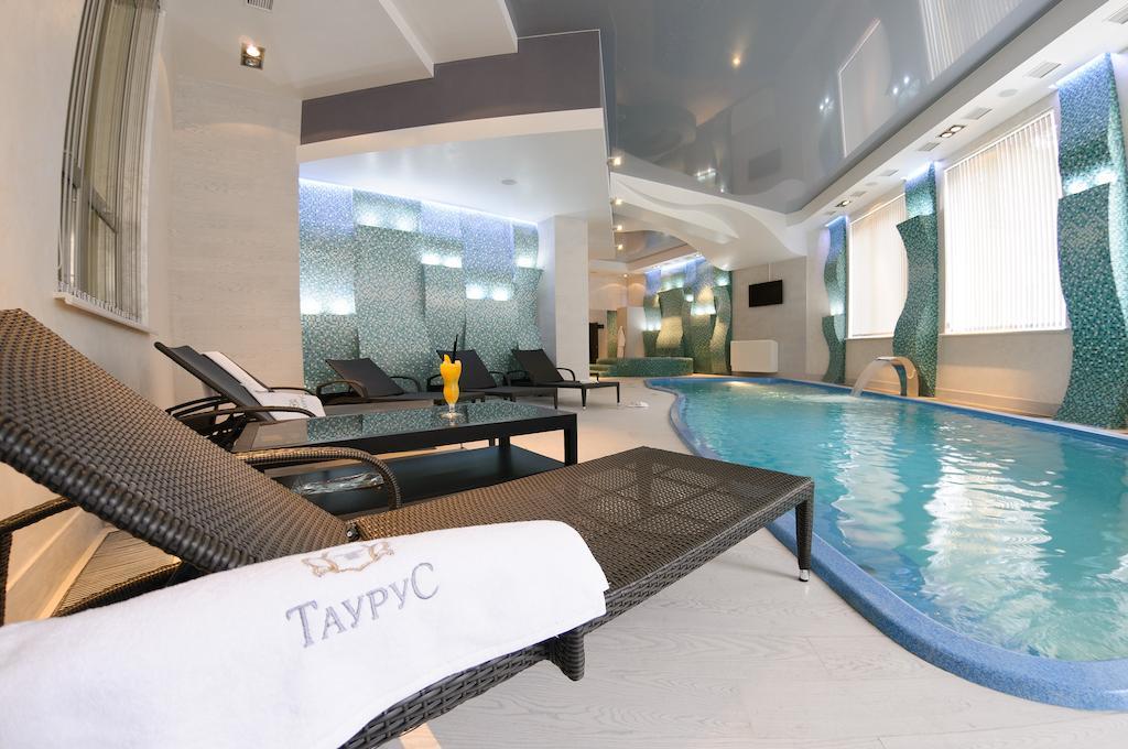 Taurus Hotel & Spa Lviv Exterior photo