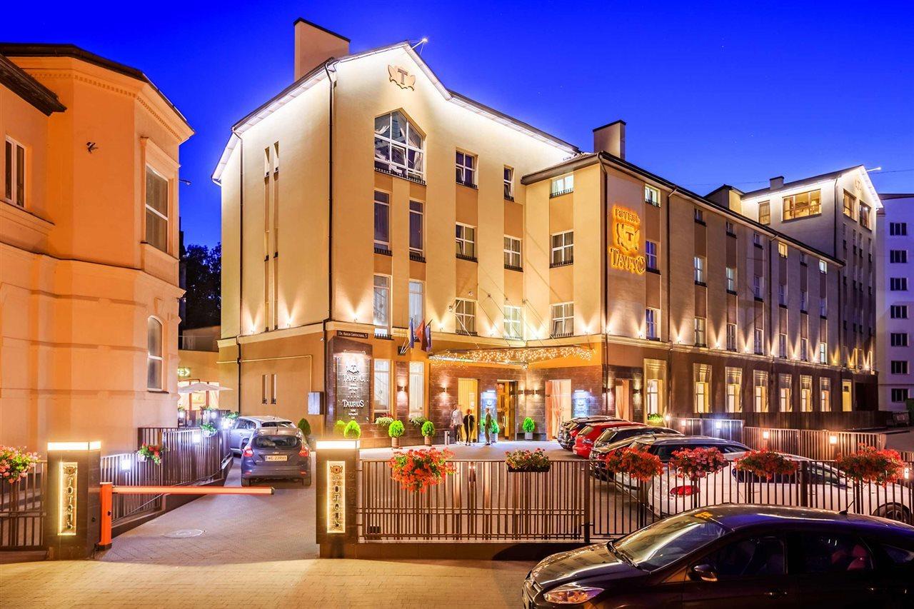 Taurus Hotel & Spa Lviv Exterior photo